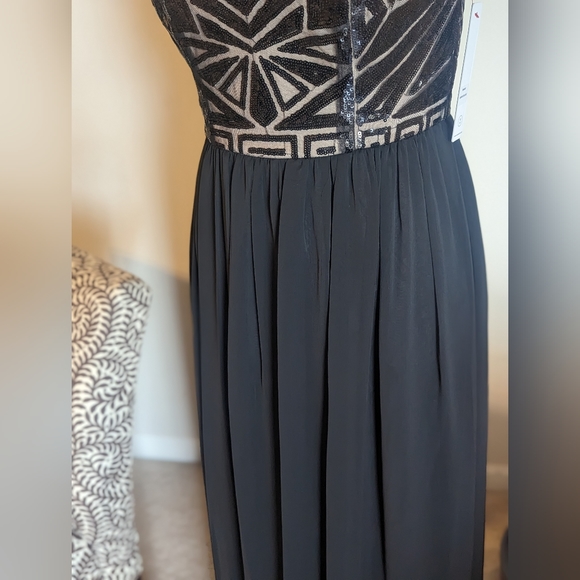 Nwt Women's Dress size 2 - Picture 6 of 6